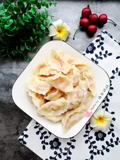 Tomato egg dumplings