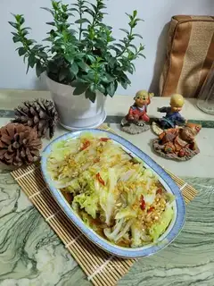 Garlic cabbage