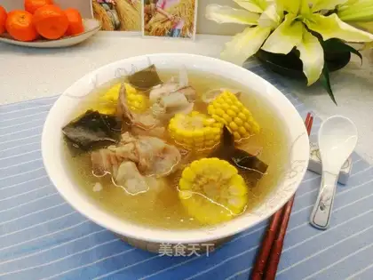 Corn sea and bone soup