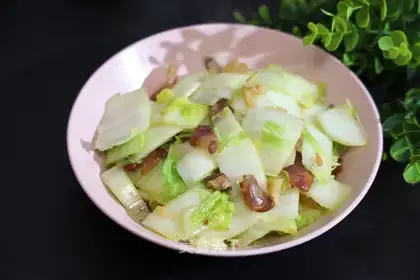 The cabbage and the sausage