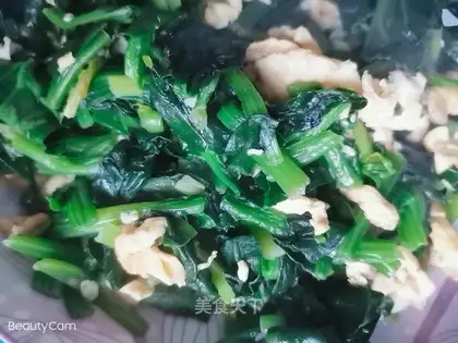 Spinach fried eggs