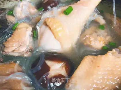 Chicken soup for mushroom fans