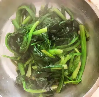 Scrambled spinach