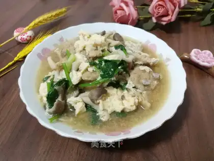 Big fungus and egg soup