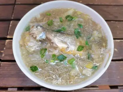 Little yellow fish fan soup