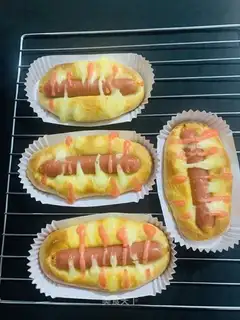Hot dog bread