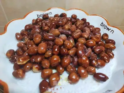 Fry peanuts
