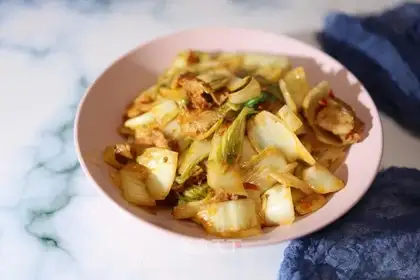 Five flowers and cabbage