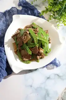 Beef fried Dutch beans