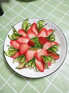 Strawberry cucumber fruit plate