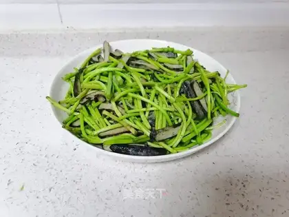 Stinky, fried artemisinin