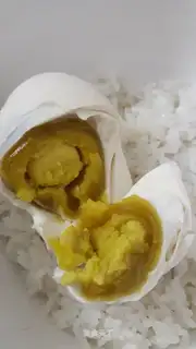 Salt-water bubbled duck eggs