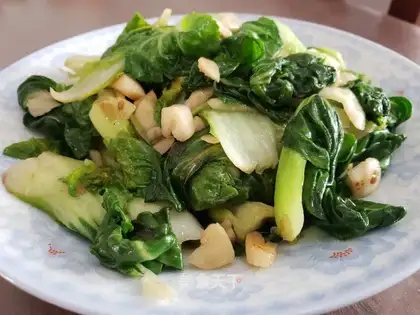Garlic green