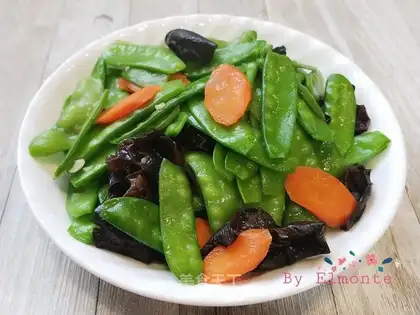 Wood and Dutch beans