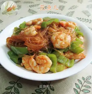 Pyramid shrimp and iron stick powder