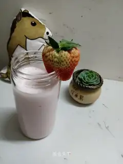 Strawberry shakes