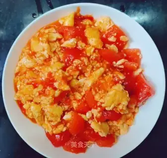 Tomato fried eggs