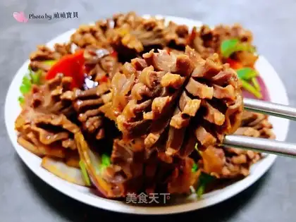 Onion carrots, fried duck