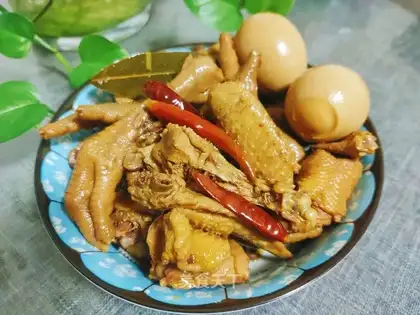 Spicy chicken claw wings