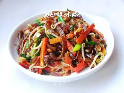 stir-fried black rice cold noodles