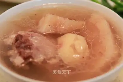 Tube bone kudzu root water chestnut soup