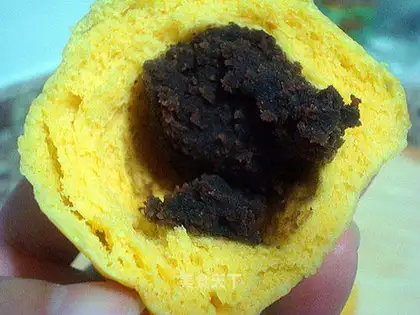 Pumpkin bean paste bun