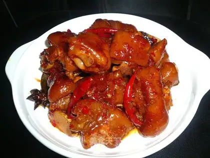 Spicy roasted pork knuckles
