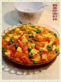 Scrambled tomatoes with eggs