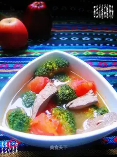 Broccoli, tomato and liver soup