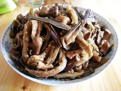 Dried mushroom and eggplant