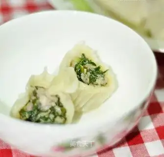 Wild vegetable dumplings