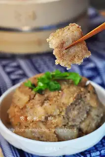 Home-cooked steamed pork with rice flour