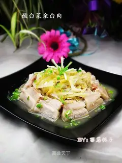 Blanking white pork with sour cabbage