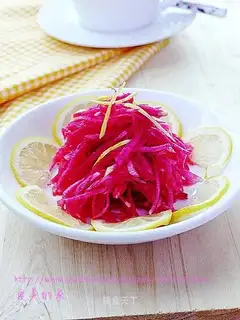 Shredded radish with lemon flavor