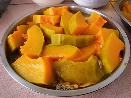 Steamed pumpkin