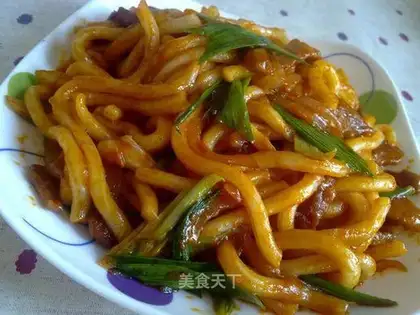 Spicy fried Udon noodles