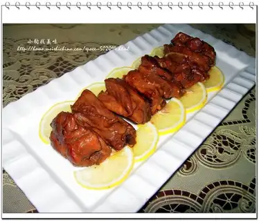 Ribs with lemon juice and tea fragrance