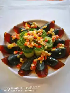 Pumpkin cucumber roll