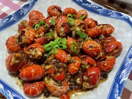 Spicy garlic lobster tail
