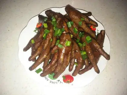 Hot chicken claws