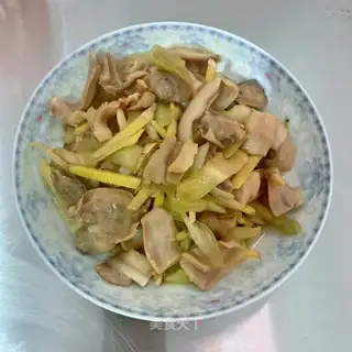 The pickles are made of gravy