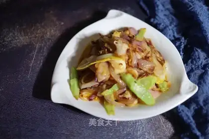 Onion cabbage makes bouquet