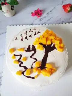 Eight-inch cream cake