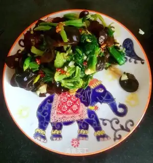 Wood and spinach