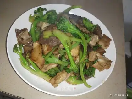 Pork and blue flowers