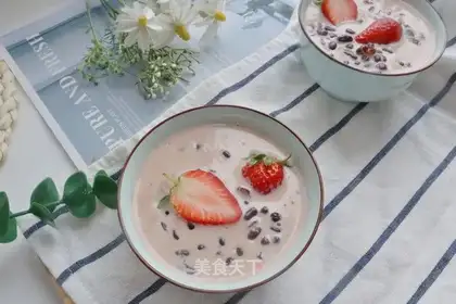 Milk red bean soup
