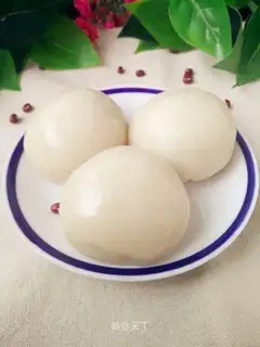 Sticky bean buns