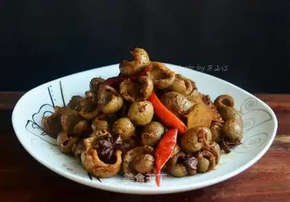 Spicy chicken belly