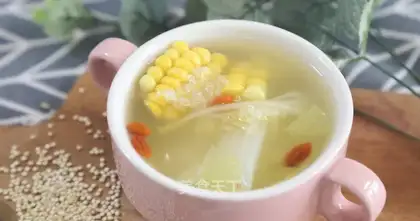 Pearl emerald soup