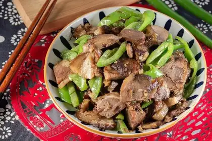Spicy pepper for elbow meat